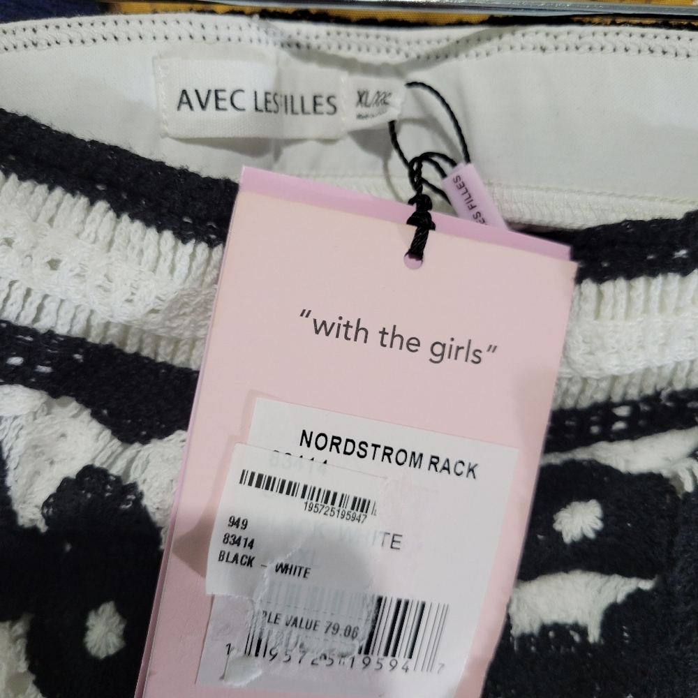 Avec Les Filles NWT Crochet Skirt In Black White Size XL/XXL - Picture 6 of 9